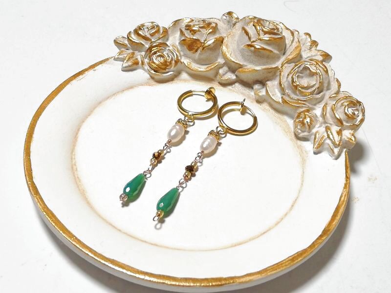 画像4: キラキラ♡ queen of emerald tiara  ♡スワロフスキー♡ イヤリング ♡ @srutiako ♡ (4)